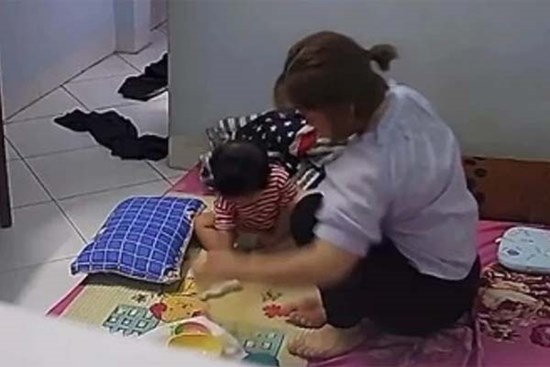 Truy tố bảo mẫu ở Hà Nội vô ý làm bé trai 7 tháng tuổi tử vong