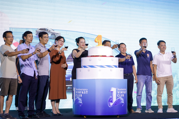 Hơn 32.000 thành viên mừng sinh nhật Cộng đồng VinFast toàn cầu-11