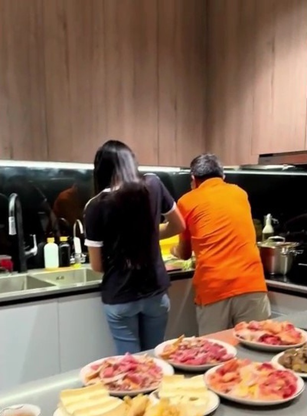 Hé lộ không gian phòng ngủ của Đoàn Văn Hậu và vợ sắp cưới Doãn Hải My-5