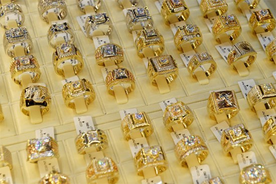Giá vàng nhẫn tăng mạnh, lập kỷ lục mới