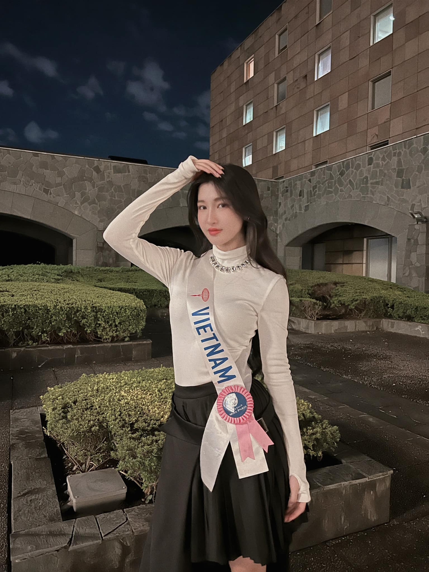 Chính thức hé lộ trang phục dân tộc nặng 10kg của Á hậu Phương Nhi ở Miss International-6
