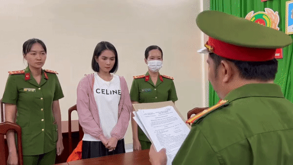 Ngọc Trinh bị tạm giam 3 tháng-2