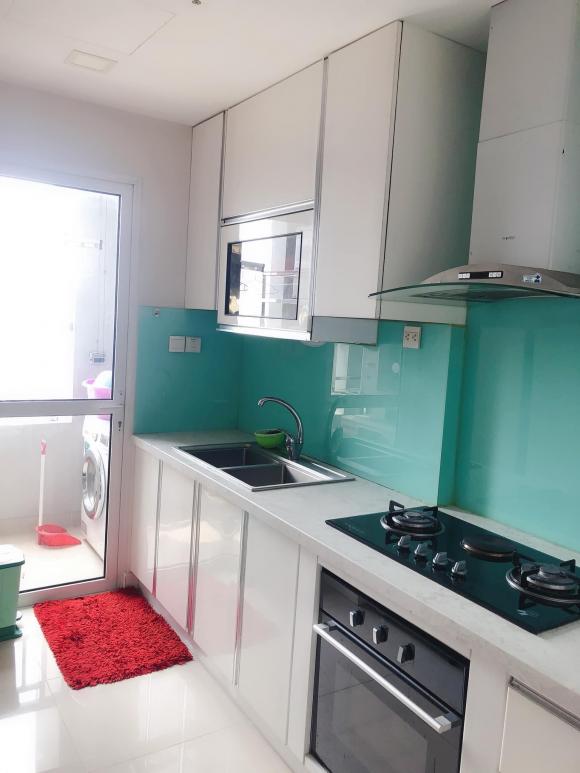 Người mẫu Linh Chi rao bán căn hộ tối giản không ngờ, dù nhà ở đang có lộc-7