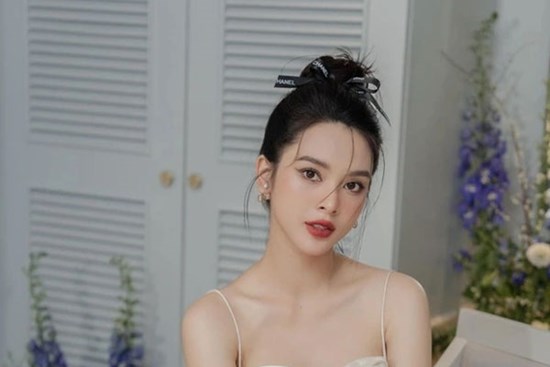 Bị nhận xét thái độ không trân trọng khán giả, Quỳnh Lương lên tiếng