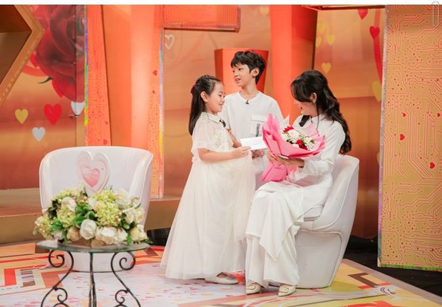 33 tuổi thành góa phụ, mẹ hai con khiến cả trường quay rơi nước mắt-2