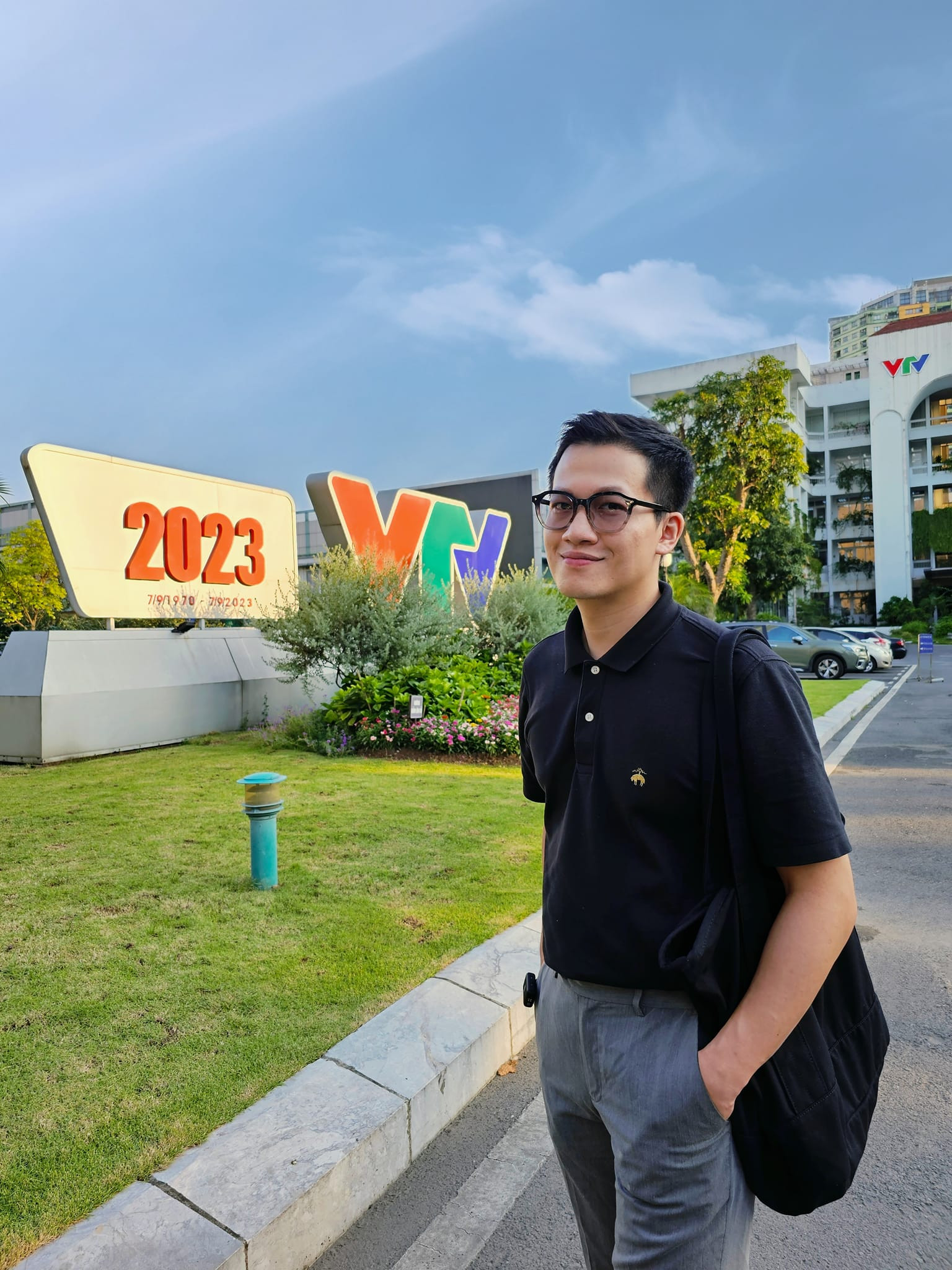 Vợ trẻ như học sinh cấp 3 của MC Trần Ngọc Đường lên đỉnh Olympia-1