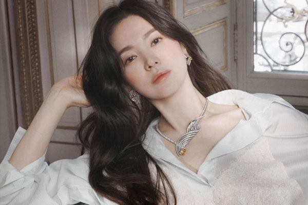 Triết lý yêu của nàng Bọ Cạp Song Hye Kyo: Dốc cạn con tim cho tình yêu để rồi dứt khoát khi chia tay-1