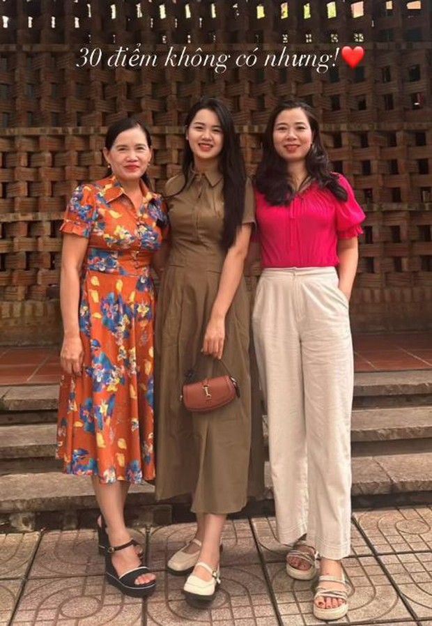 Cầu thủ tặng quà 20/10 cho vợ và bạn gái-8