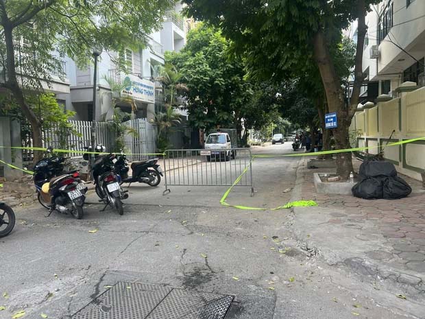Vụ người phụ nữ bị sát hại ở Hà Nội: Nhiều đồ đạc trong nhà bị xáo trộn-1