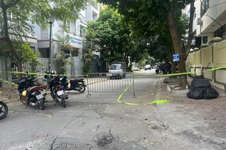 Vụ người phụ nữ bị sát hại ở Hà Nội: Nhiều đồ đạc trong nhà bị xáo trộn