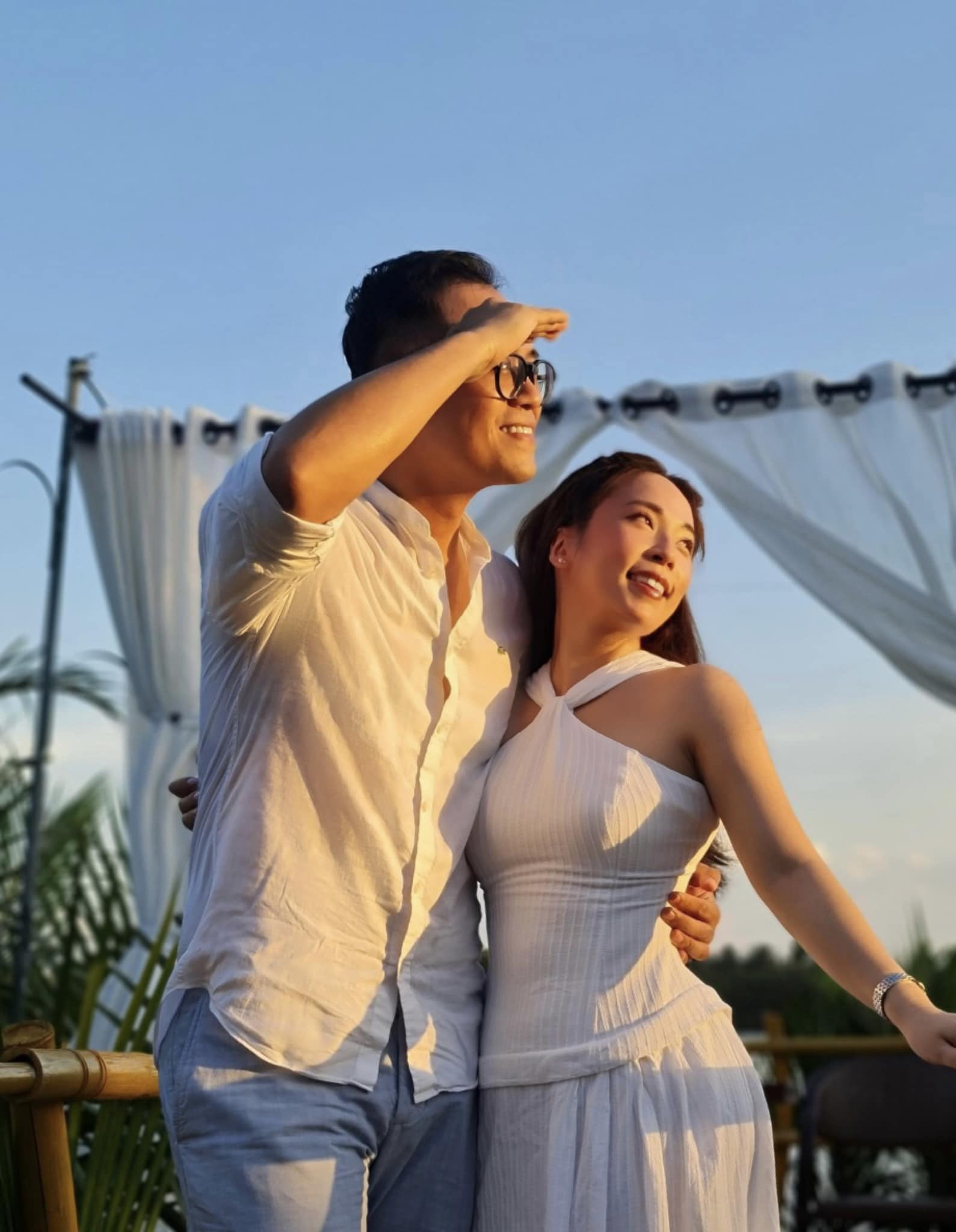 Vợ kém 5 tuổi là trợ thủ đắc lực của MC Đức Bảo Vietnam Idol 2023-2