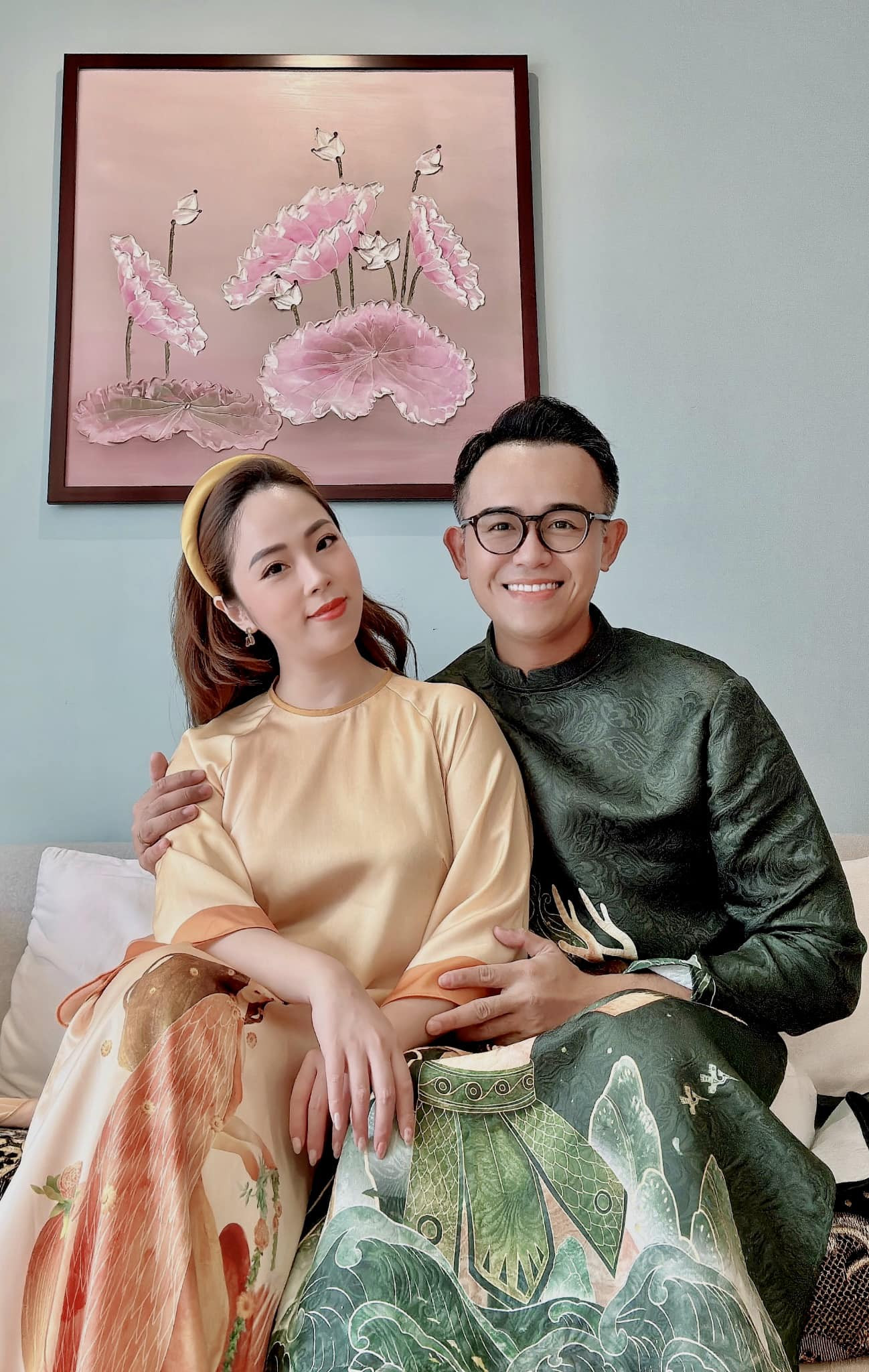 Vợ kém 5 tuổi là trợ thủ đắc lực của MC Đức Bảo Vietnam Idol 2023-12