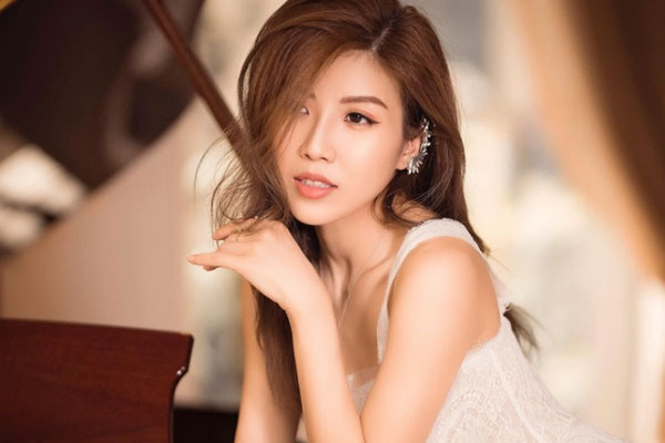 Dung mạo 10 năm trước so với hiện tại của loạt Chị đẹp đạp gió: Ai xứng danh nữ hoàng không tuổi?-7