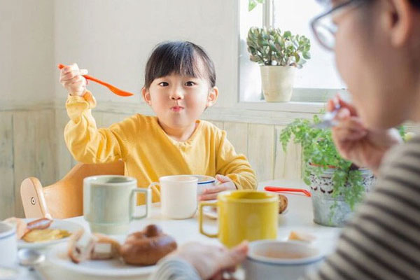 6 món ăn gây ức chế sự phát triển chiều cao của trẻ nhỏ, cha mẹ cho con ăn càng ít càng tốt-1