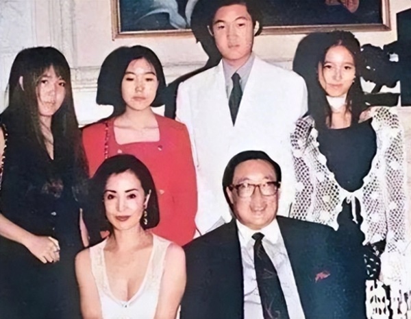 Đỉnh cao làm vợ của mỹ nhân Hong Kong: Trêu đùa các tình nhân của chồng, cái kết thu về hơn 24 nghìn tỷ đồng-3