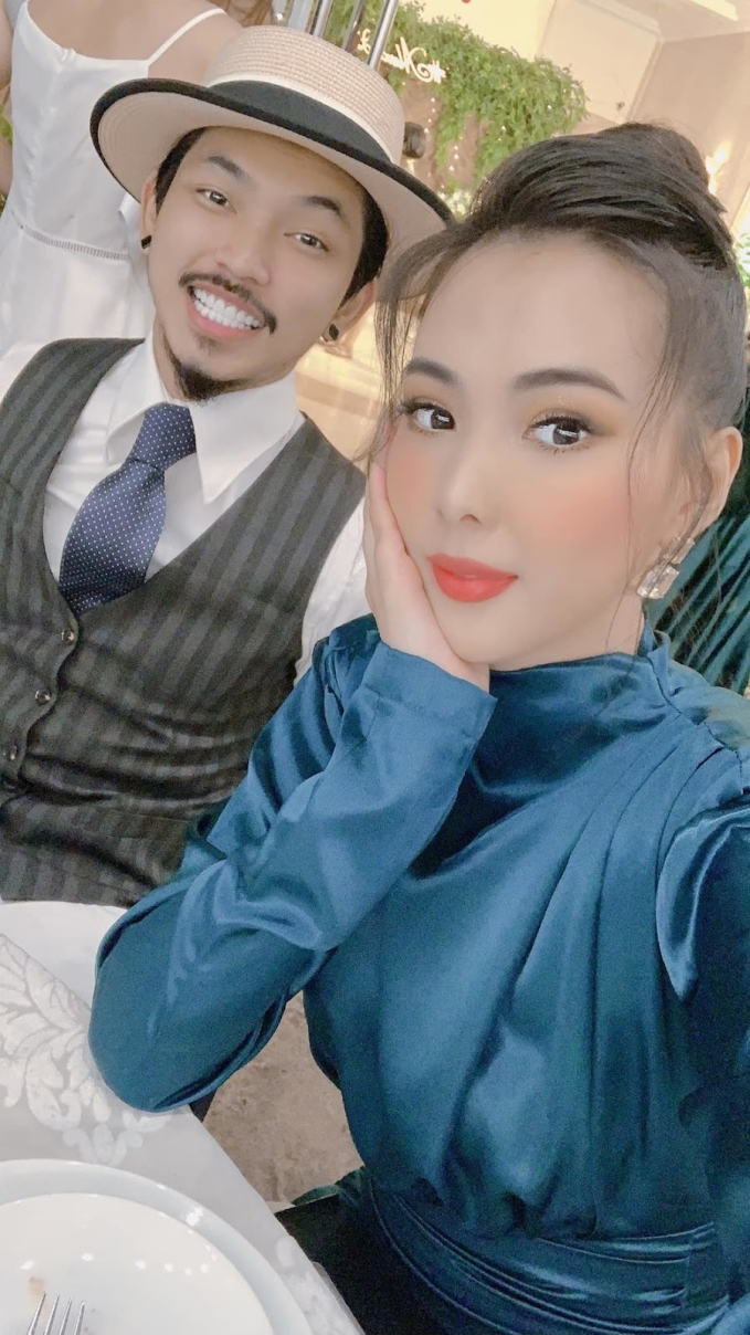 Nam diễn viên Vbiz kết hôn với bạn gái sau 13 năm yêu, hé lộ không gian lễ cưới sang trọng-5