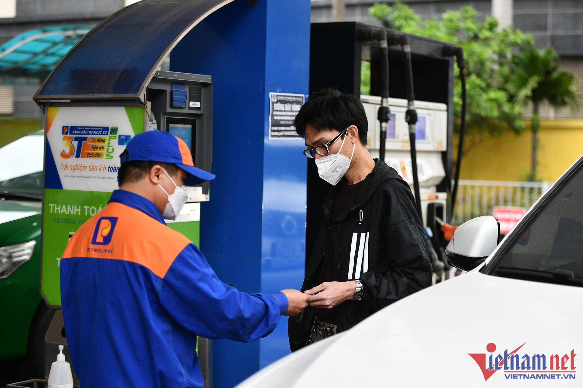 Giá xăng ngày mai có thể đảo chiều tăng sau 2 lần giảm mạnh-1