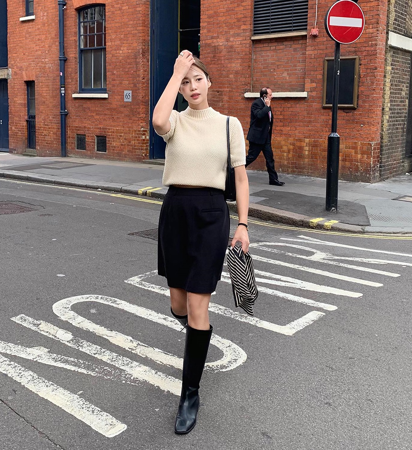 10 cách phối đồ với áo trắng giúp bạn mặc đẹp trong tích tắc-5