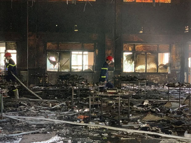 Clip: Cháy hôn trường, 500 khách dự tiệc cưới chạy thục mạng-1