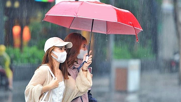 Thời tiết Hà Nội 3 ngày tới: Nắng nhẹ, sau chuyển mưa rả rích-1