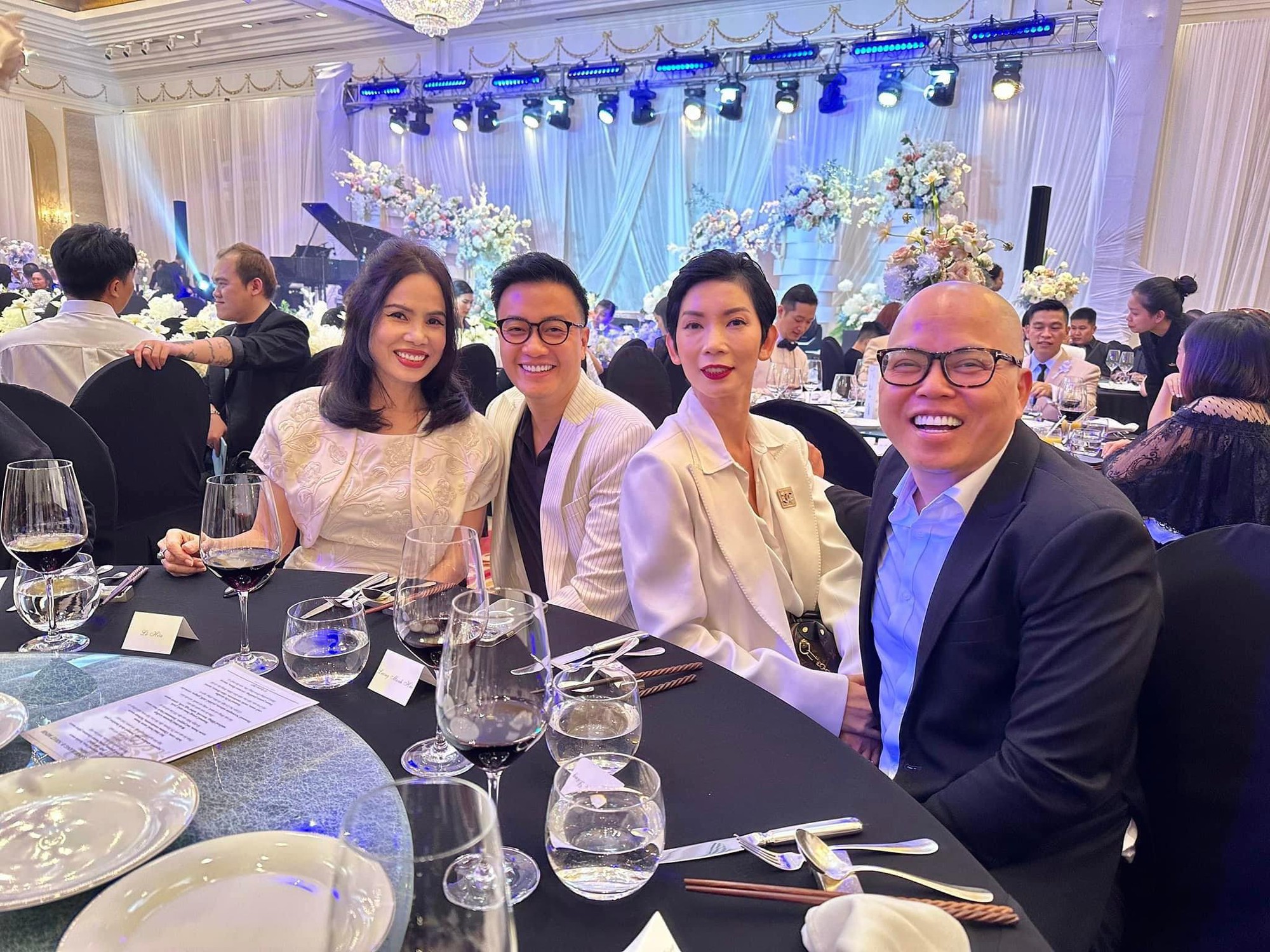 Ảnh nét căng của Thanh Hằng và ông xã trong đám cưới, cô dâu chia sẻ xúc động-4