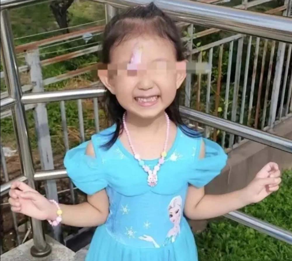 Bé gái mất tích trên bãi biển, 14 ngày sau cảnh sát tìm thấy thi thể: Một phút sơ sảy trong chuyện dạy con, hậu quả kinh hoàng-2