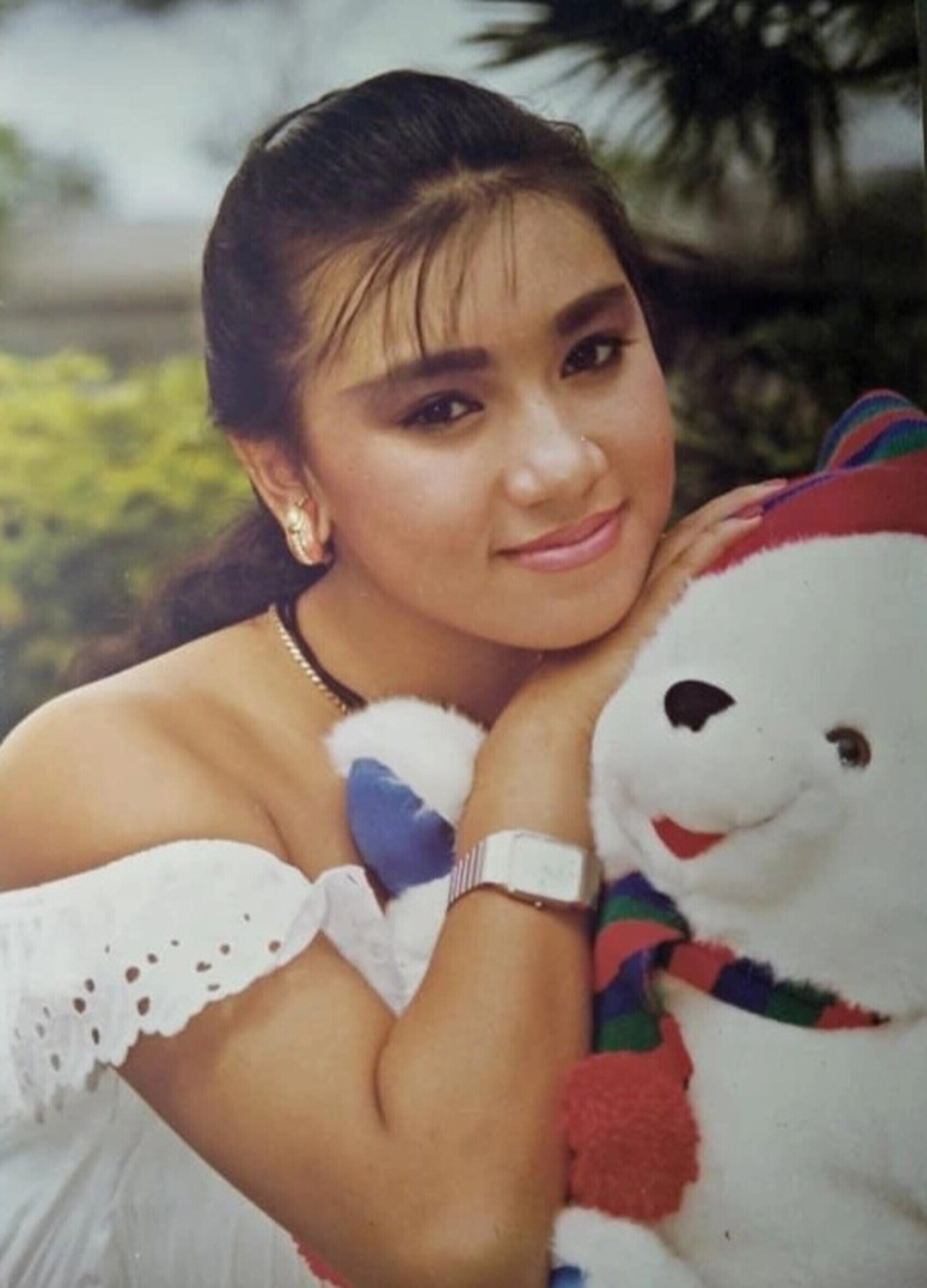 Loạt ảnh hiếm 30 năm trước của Nữ hoàng ảnh lịch nóng bỏng nhất Y Phụng-14