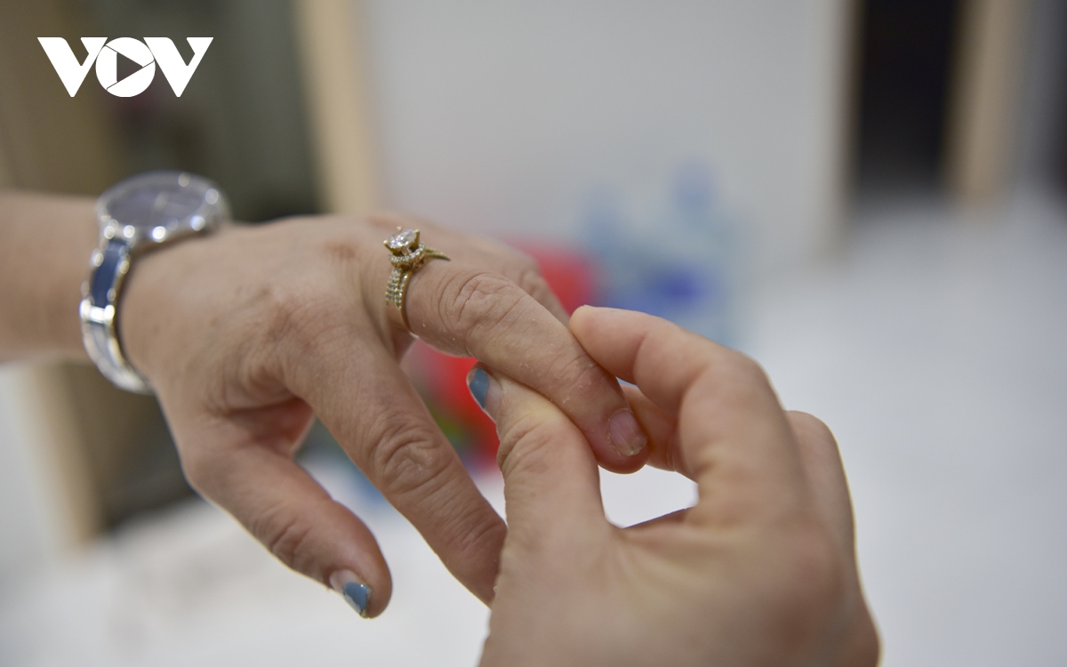 Người dân Khu đô thị Thanh Hà vẫn đang khát” nước sạch-7