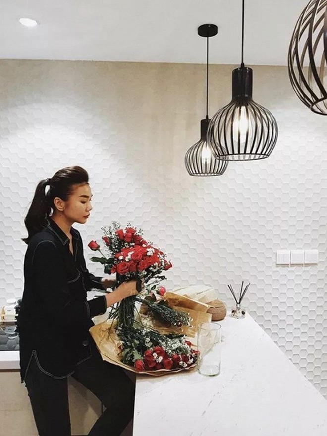 Sau đám cưới của năm, vợ chồng Thanh Hằng sẽ ở đâu: Biệt thự như lâu đài hay căn hộ cao cấp sang trọng?-13