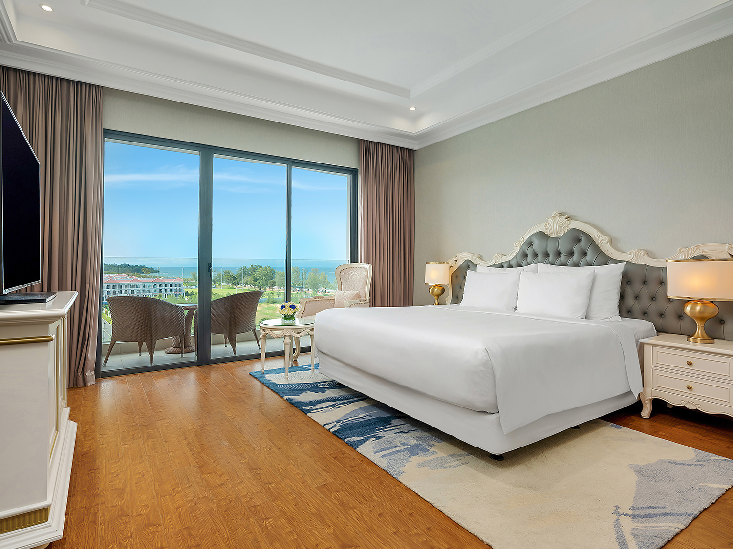 Radisson Hotel Group giành 3 giải thưởng danh giá-4