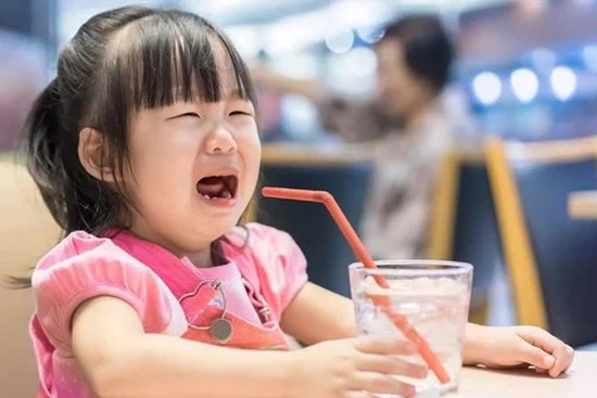 4 kiểu hành vi ứng xử bất thường ở trẻ, cha mẹ nên uốn nắn ngay từ thuở nhỏ
