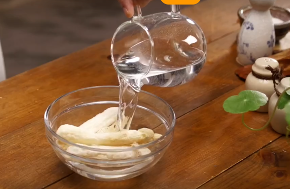 Cực phẩm dưỡng nhan nấm cô dâu xuất hiện trong tiệc cưới của siêu mẫu Thanh Hằng mà ít người biết-7