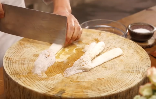 Cực phẩm dưỡng nhan nấm cô dâu xuất hiện trong tiệc cưới của siêu mẫu Thanh Hằng mà ít người biết-8