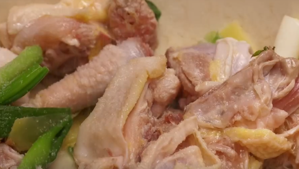 Cực phẩm dưỡng nhan nấm cô dâu xuất hiện trong tiệc cưới của siêu mẫu Thanh Hằng mà ít người biết-12