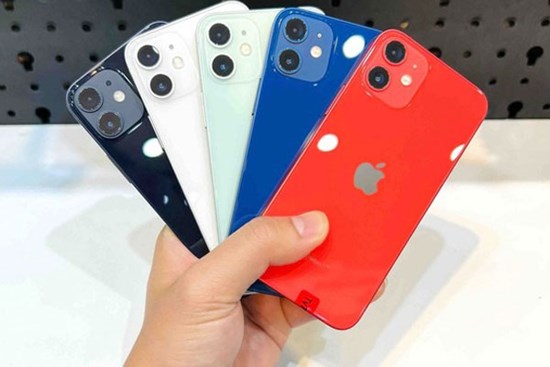 iPhone 8, 12, 13 mini giá rẻ như cho: Loại nào không nên mua?