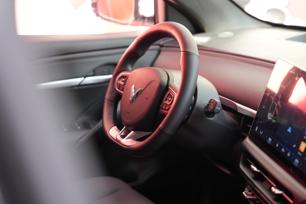 Admin VOZ: ‘VF 6 là một chiếc xe đáng để mua’-2