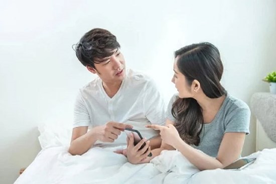 Tôi phải làm sao khi chồng nông nổi đòi rút hết tiền tiết kiệm để kinh doanh?