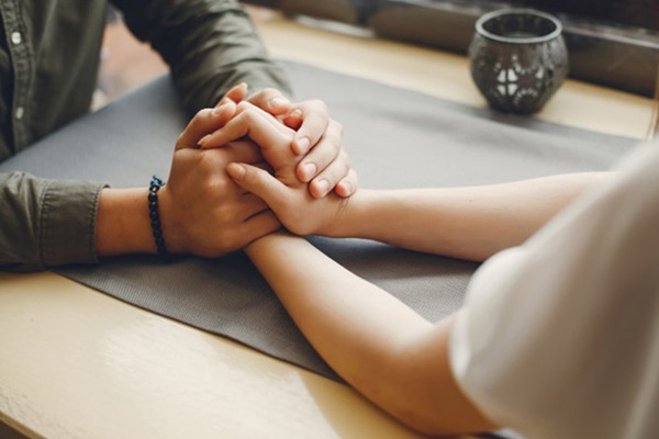 Sự nguy hiểm khi yêu bí mật-2