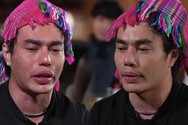 Lê Dương Bảo Lâm kịp về chịu tang mẹ vợ: Ôm Quỳnh Quỳnh động viên, nói 1 câu gây xúc động-7