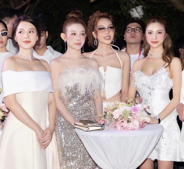 Tụ họp hội chị em sang chảnh, Linh Rin và Hạnh Sino cùng nhau để lộ bụng bầu lớn?-7