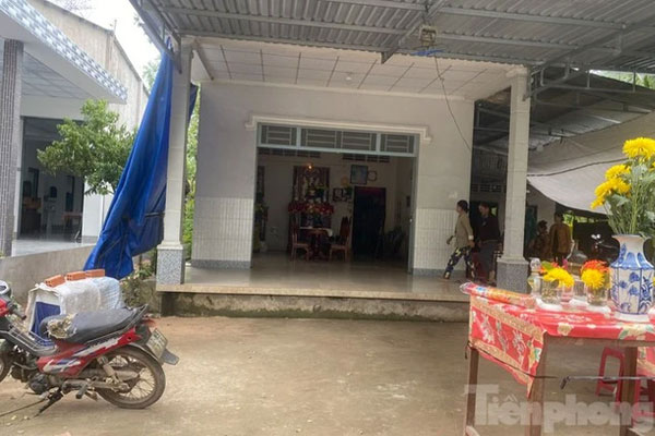 Vụ đầu độc cha và bà nội ở Tiền Giang: Bị can lên mạng tìm kiếm cách hạ độc-2