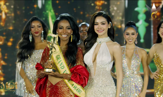 Người đẹp Peru đăng quang Hoa hậu Hòa bình, Lê Hoàng Phương là Á hậu 4-7