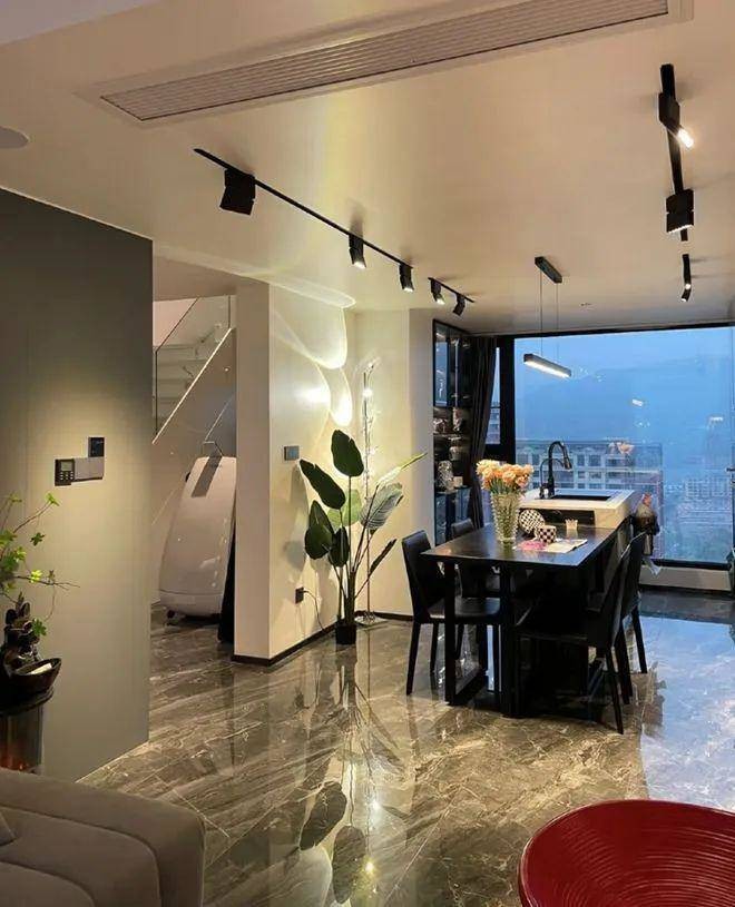 Cãi lời bố mẹ mua nhà tầng thượng, 9X biến nhà đẹp như resort, ai nhìn cũng chỉ biết ước-7