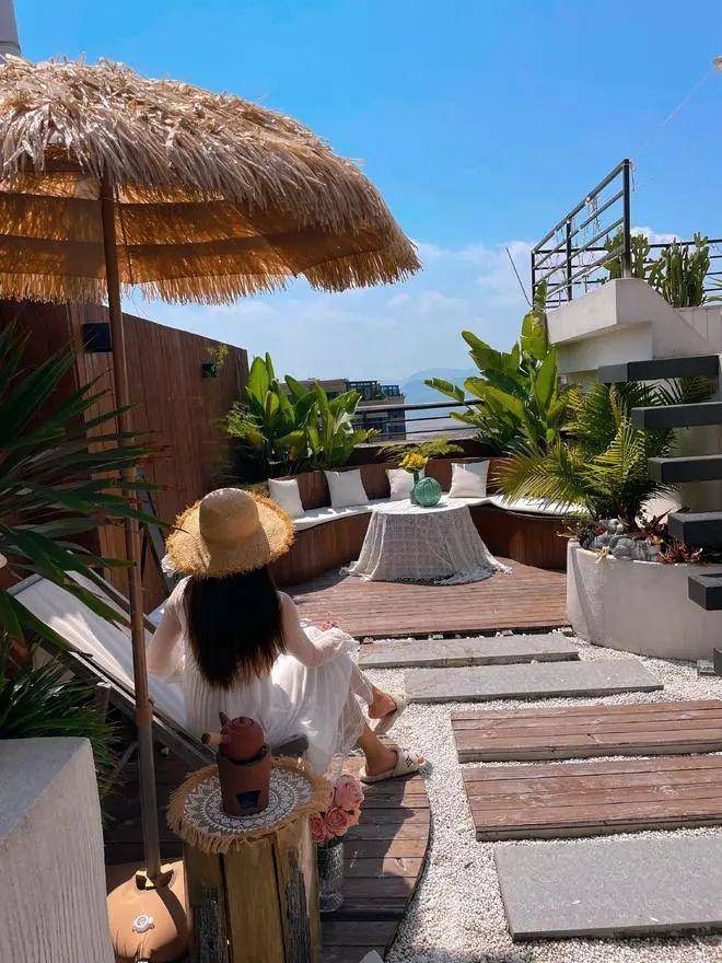 Cãi lời bố mẹ mua nhà tầng thượng, 9X biến nhà đẹp như resort, ai nhìn cũng chỉ biết ước-10