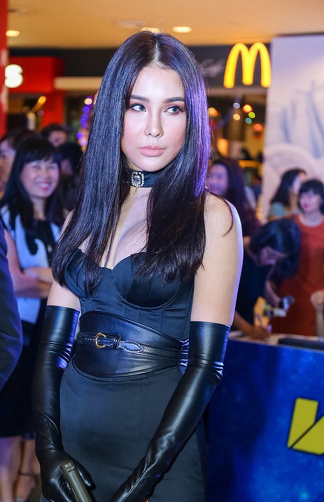 Diệp Lâm Anh trước khi thành chị đẹp”: Nhiều lần dính nghi án dao kéo, có lúc còn bị ví như Park Bom-14