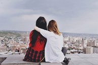 Cô bạn thân rủ tôi góp tiền mua nhà chung để sống cùng nhau