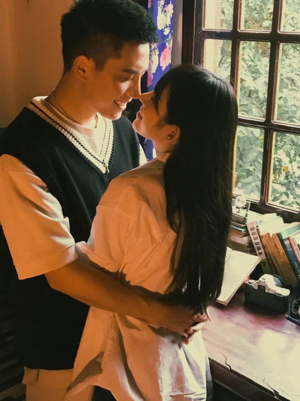 Giữa nghi vấn cưới LyLy vào cuối năm, Anh Tú công khai loạt hành động tình tứ rõ mồn một giữa nơi đông người-5