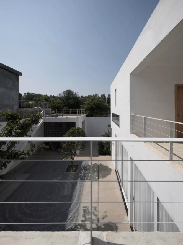 Con trai 40 tuổi xây căn nhà 200m2 để bố mẹ dưỡng già, có sân vườn trồng nhiều cây xanh ngập tràn ánh nắng-4