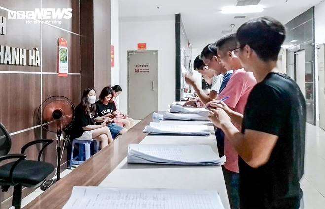 Mất nước sạch suốt 10 ngày, cư dân Khu đô thị Thanh Hà tính chuyện bán nhà-23