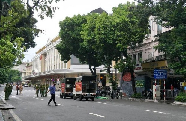 Giảm án tử hình xuống tù chung thân cho gã đàn ông đâm chết tình nhân trên phố Hàng Bài-2